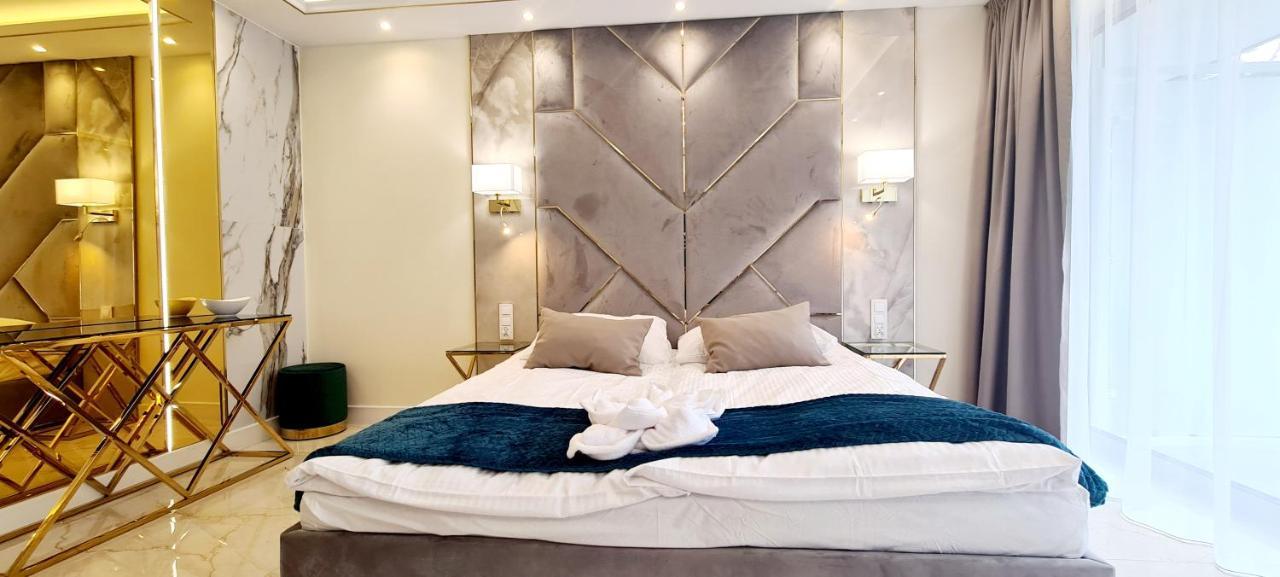 Apartment Adonis